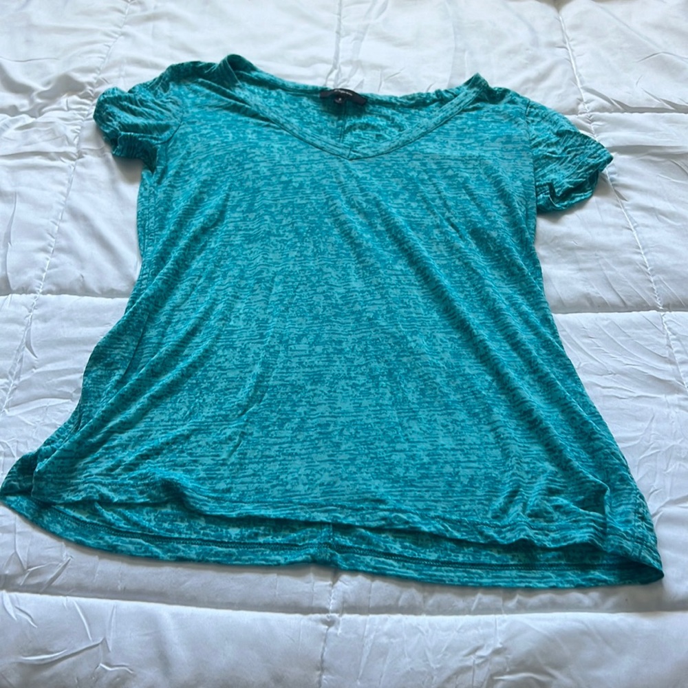 Green Burnout style t-shirt EUC